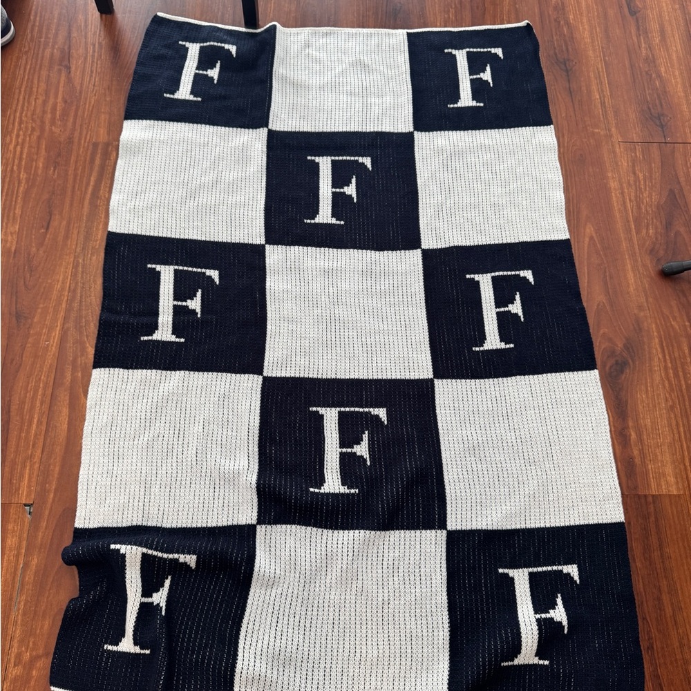 Butterscotch Blankees
Initial & Colorblock Stroller Blanket, Personalized 53x36